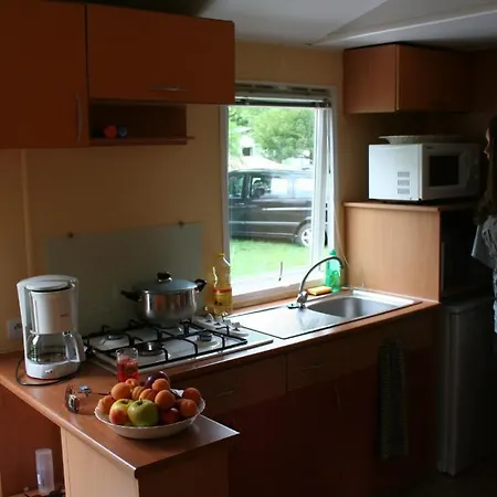 Camping Le Verger Fleuri 2*