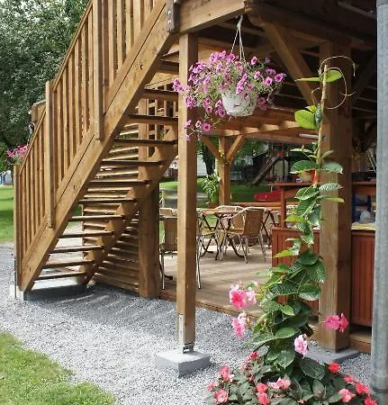 Camping Le Verger Fleuri Lathuile